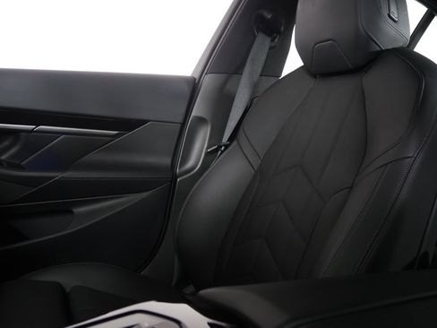 Used 2026 BMW 530i image 23