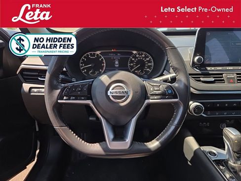 Used 2022 Nissan Altima 2.5 SV w/ SV Premium Package FWD image 12