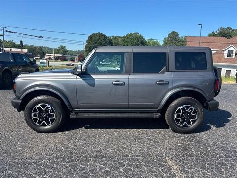 Used 2023 Ford Bronco Outer Banks AWD/4WD image 4