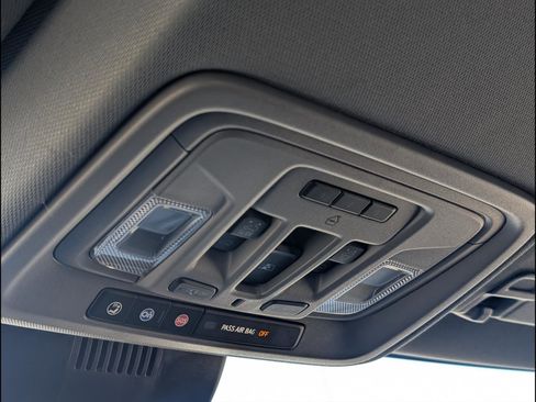 Used 2023 GMC Sierra 1500 SLT w/ SLT Premium Package image 18