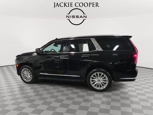 Used 2024 Cadillac Escalade Premium Luxury RWD image 8