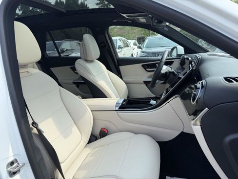 Certified 2025 Mercedes-Benz GLC 300 4MATIC image 29