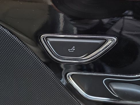 Used 2023 Lincoln Aviator Standard w/ Elements Package image 36