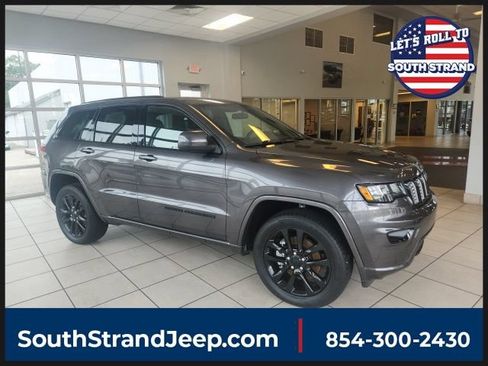 Used 2021 Jeep Grand Cherokee Laredo X AWD/4WD image 1