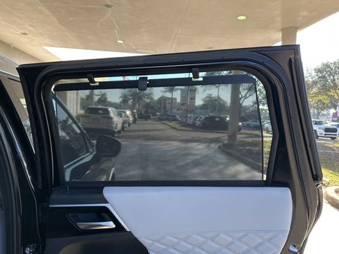 New 2025 Mitsubishi Outlander SEL image 33