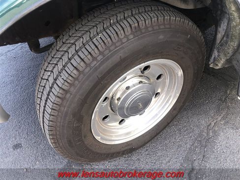 Used 1997 Ford E-250 and Econoline 250 Heavy-Duty Extended RWD image 25