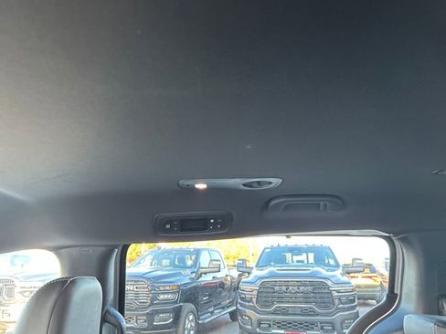 New 2026 Chrysler Voyager LX image 25