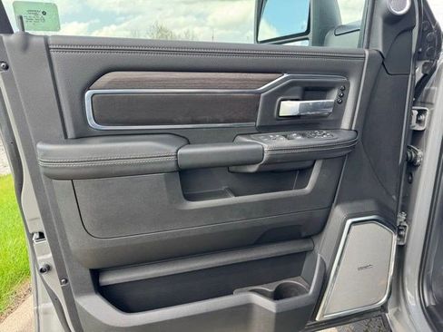 New 2026 RAM 2500 Laramie AWD/4WD image 8
