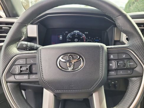 Certified 2025 Toyota Sequoia SR5 image 23