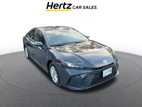Used 2025 Toyota Camry LE image 1