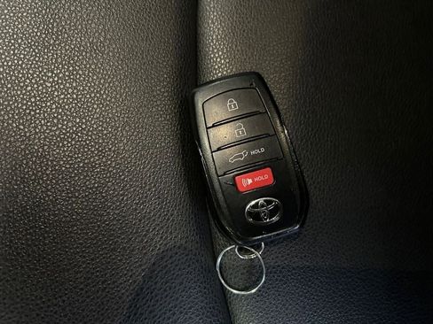 Used 2024 Toyota Corolla Cross XLE w/ Convenience Package AWD/4WD image 33