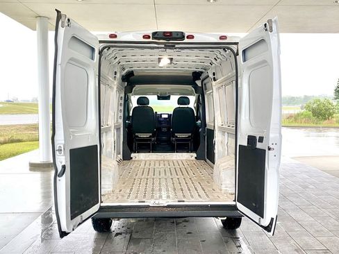 Used 2025 RAM ProMaster 2500 w/ Convenience Group FWD image 12