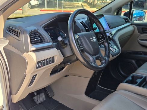 Used 2018 Honda Odyssey EX-L image 11