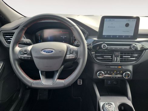 Used 2023 Ford Escape ST-Line image 13