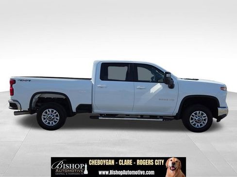 Used 2025 Chevrolet Silverado 2500 LT w/ Convenience Package AWD/4WD image 15