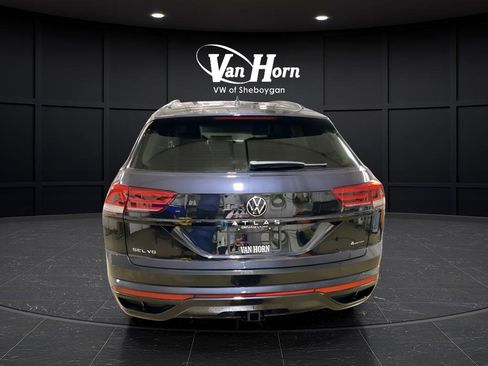 Used 2023 Volkswagen Atlas Cross Sport SEL R-Line image 14