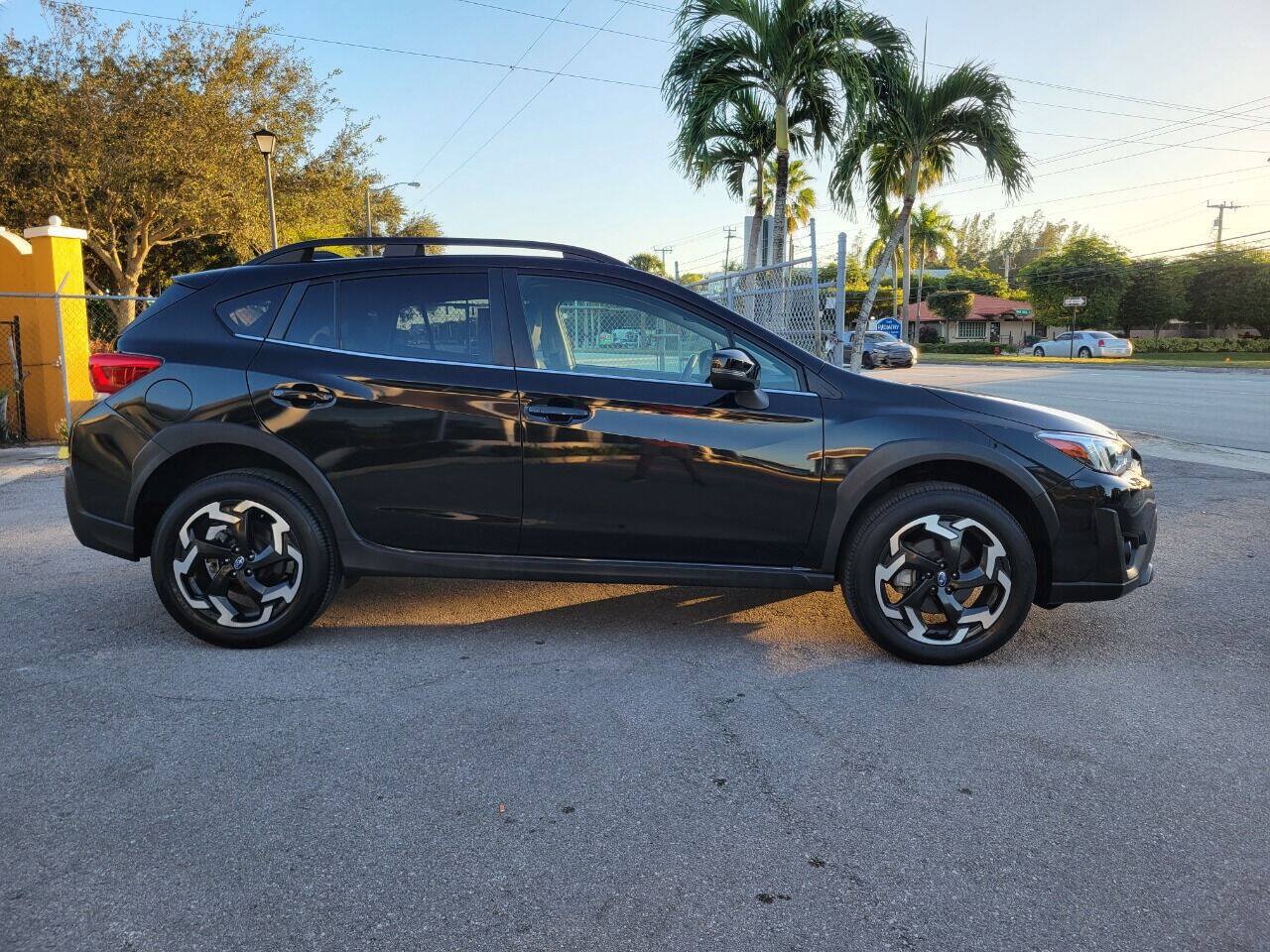 Used 2021 Subaru Crosstrek 2.5i Limited AWD/4WD image 4