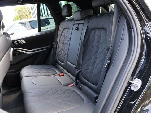 Used 2023 BMW X5 sDrive40i w/ M Sport Package RWD image 39