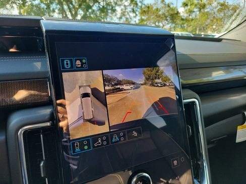 New 2026 GMC Yukon XL Elevation w/ Elevation Premium Package image 12