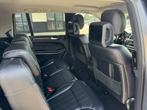 Used 2014 Mercedes-Benz GL 450 4MATIC image 24