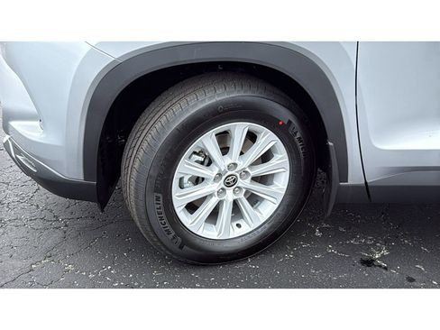 New 2026 Toyota Grand Highlander AWD image 12