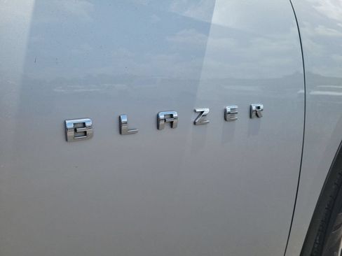 Used 2021 Chevrolet Blazer LT FWD image 30