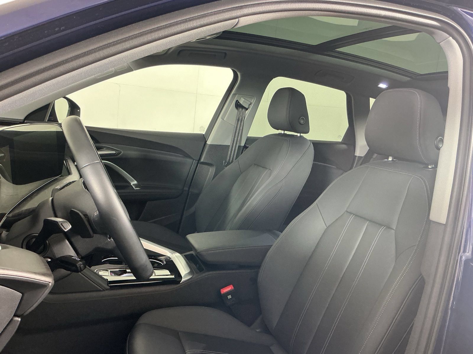 Used 2025 Audi Q5 Premium w/ Premium Plus AWD/4WD image 12