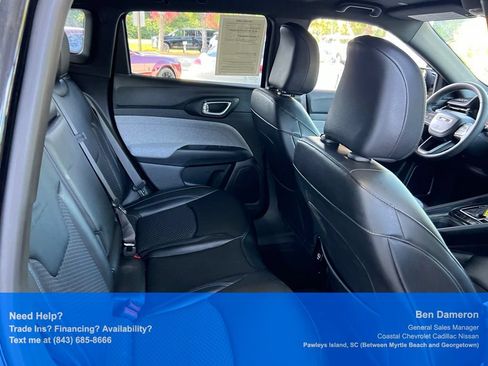 Used 2023 Jeep Compass Latitude AWD/4WD image 14