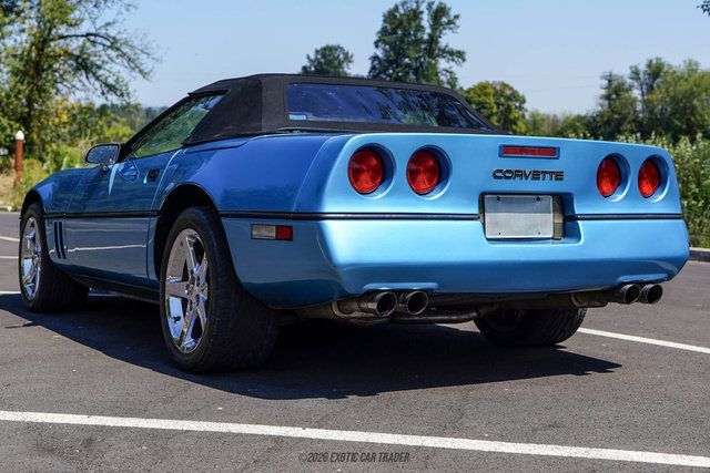 Used 1988 Chevrolet Corvette Convertible RWD image 16