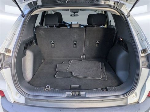 Used 2020 Ford Escape SE image 13