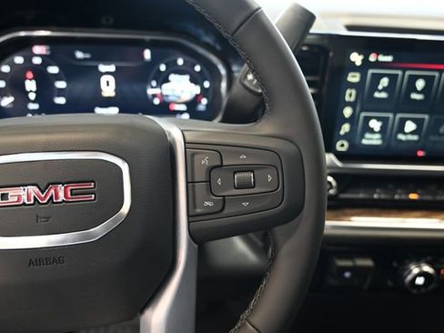 New 2026 GMC Sierra 1500 SLE image 23
