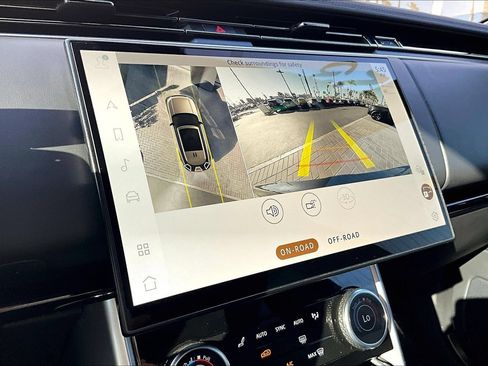 Certified 2023 Land Rover Range Rover SE AWD/4WD image 21