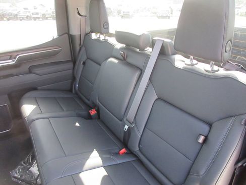 New 2026 GMC Sierra 1500 SLT w/ SLT Premium Package AWD/4WD image 16