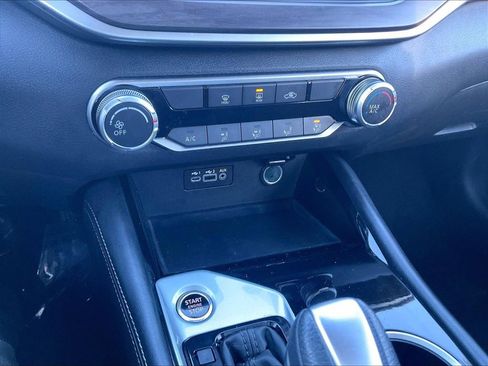 Used 2023 Nissan Altima 2.5 SV image 24