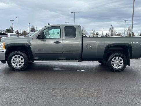 Used 2011 Chevrolet Silverado 3500 LT w/ Interior Plus Package image 7