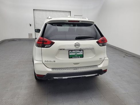 Used 2018 Nissan Rogue SV FWD image 6