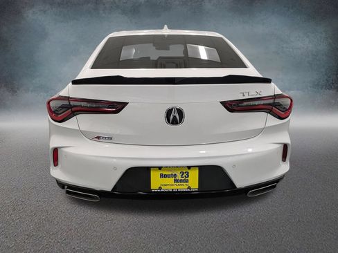 Used 2022 Acura TLX w/ A-SPEC Pkg FWD image 5