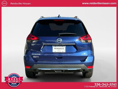 Used 2018 Nissan Rogue SV image 5