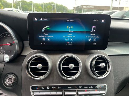 Used 2021 Mercedes-Benz GLC 300 4MATIC w/ Premium Package image 32