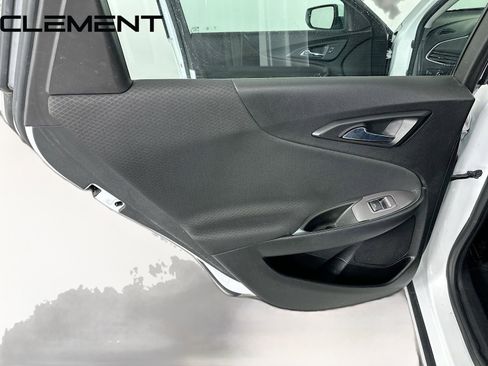 Used 2021 Chevrolet Malibu LT image 29