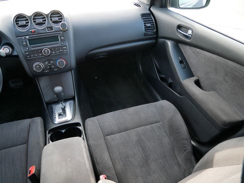 Used 2011 Nissan Altima 2.5 S image 11