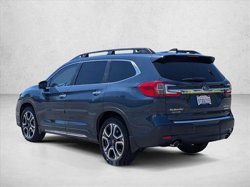 Used 2023 Subaru Ascent Touring AWD/4WD image 8