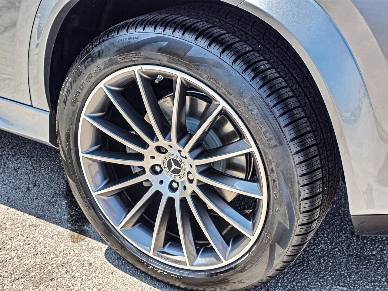 Used 2024 Mercedes-Benz GLE 450 4MATIC image 9