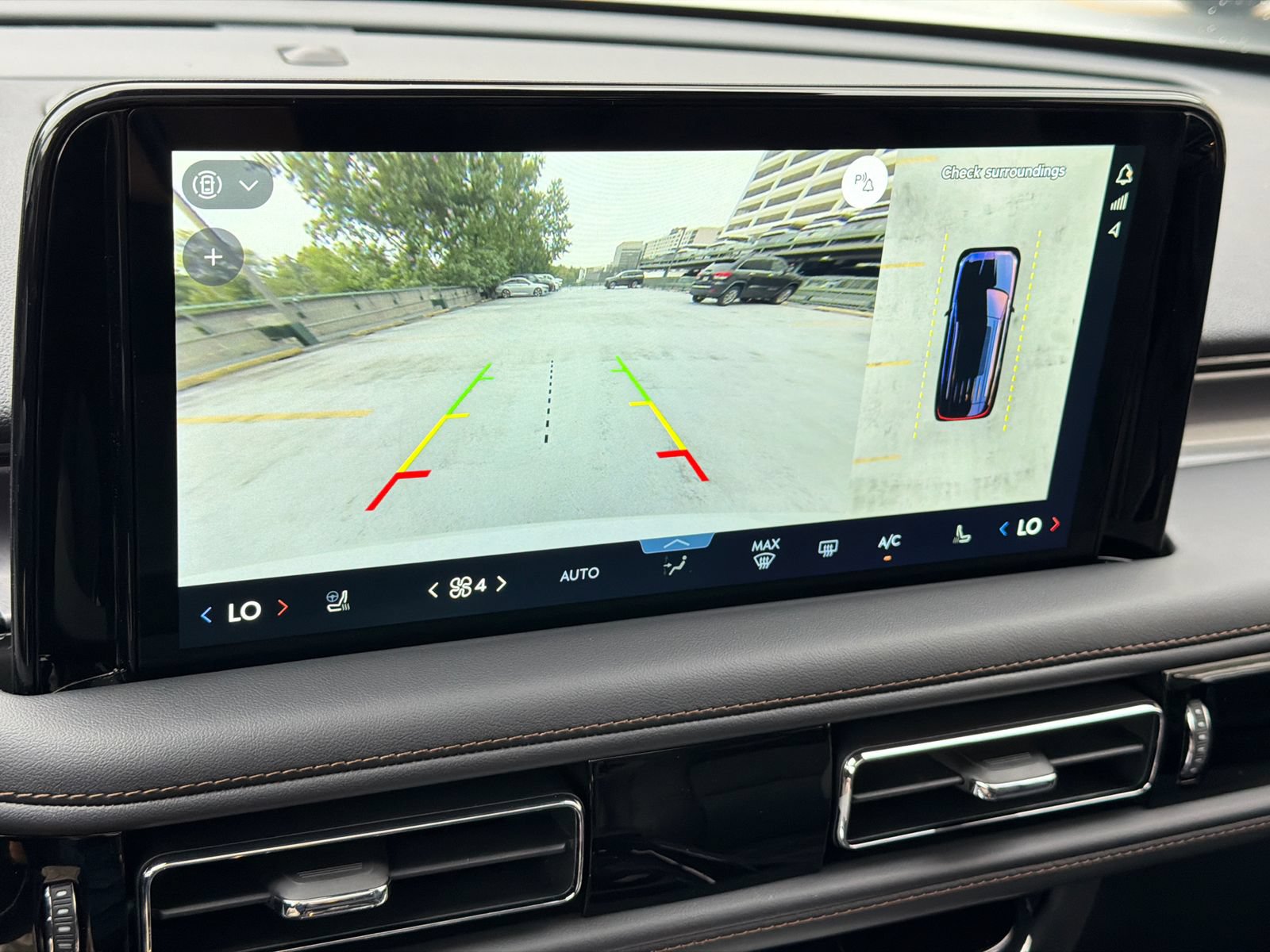 New 2027 Lincoln Aviator AWD w/ Jet Appearance Package image 29