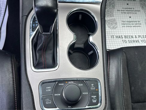 Used 2021 Jeep Grand Cherokee Trailhawk AWD/4WD image 19