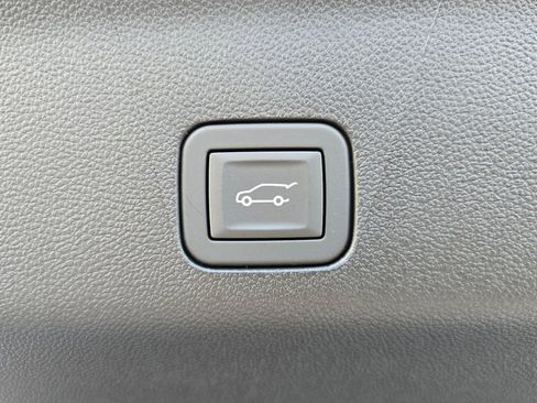 New 2026 GMC Yukon Denali AWD/4WD image 33