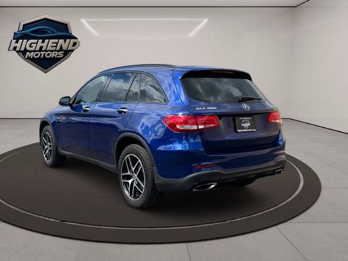 Used 2018 Mercedes-Benz GLC 300 4MATIC w/ AMG Line image 4