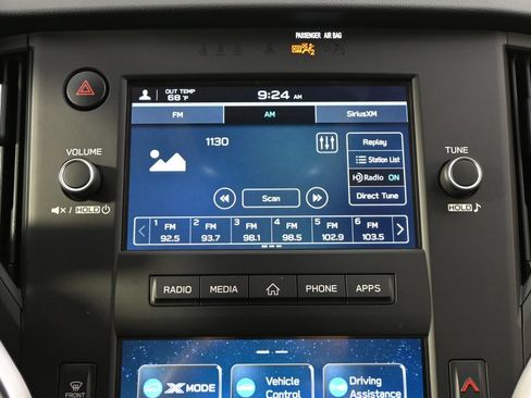Used 2024 Subaru Outback AWD/4WD image 28