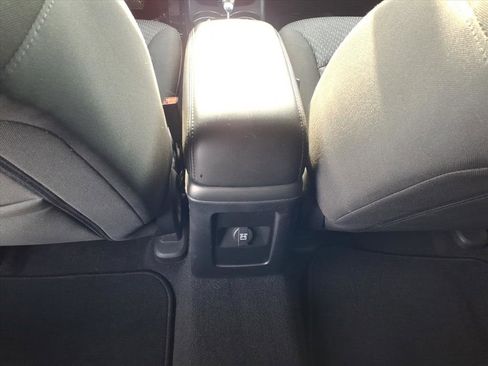 Used 2020 Dodge Journey SE w/ Blacktop Package image 12