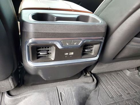 Used 2024 GMC Sierra 2500 Denali Ultimate w/ Max Trailering Package AWD/4WD image 16